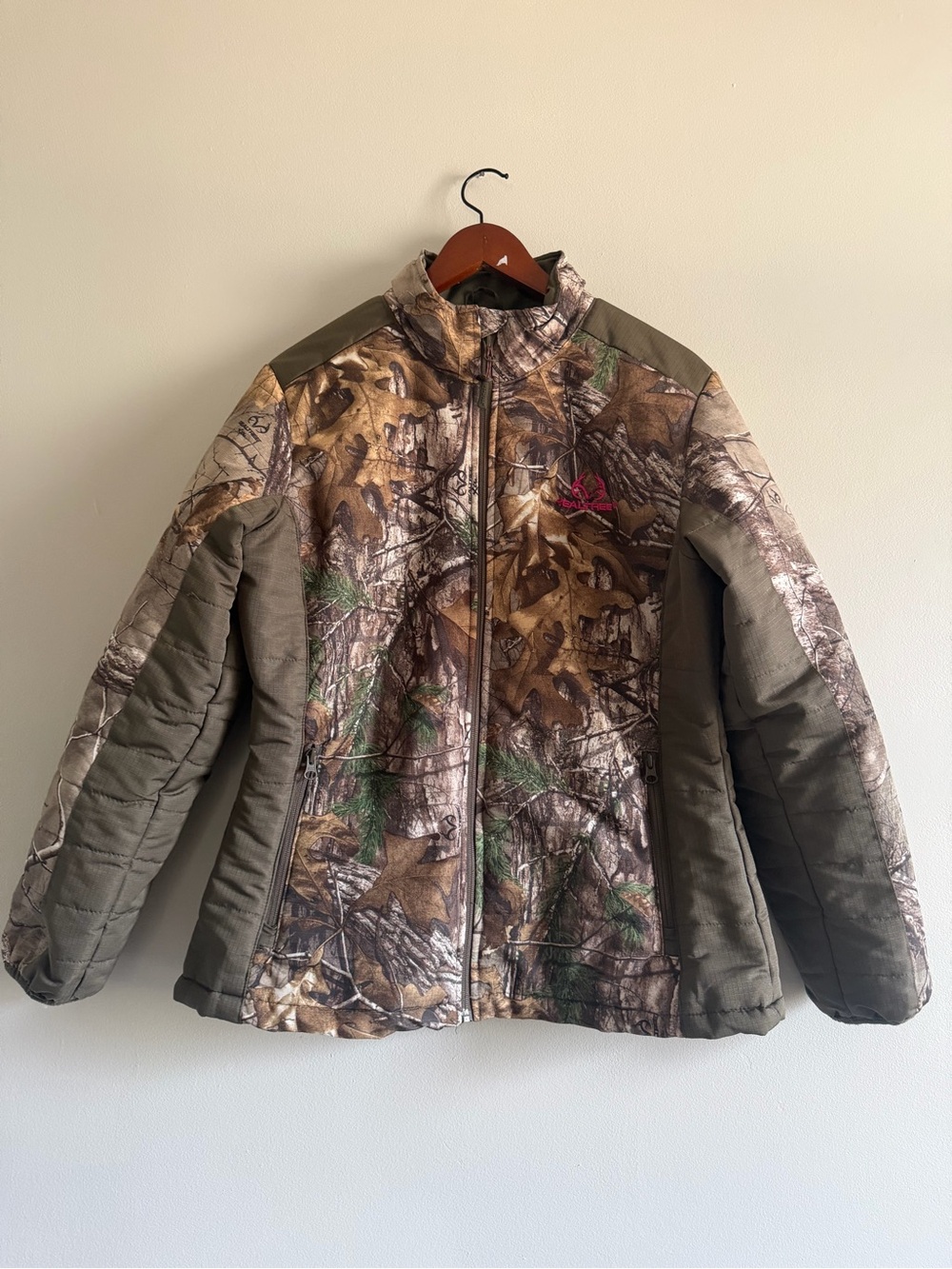 Realtree Women’s Camo Insulated Hunting Jacket Size L | Outdoorsy Gorpcore